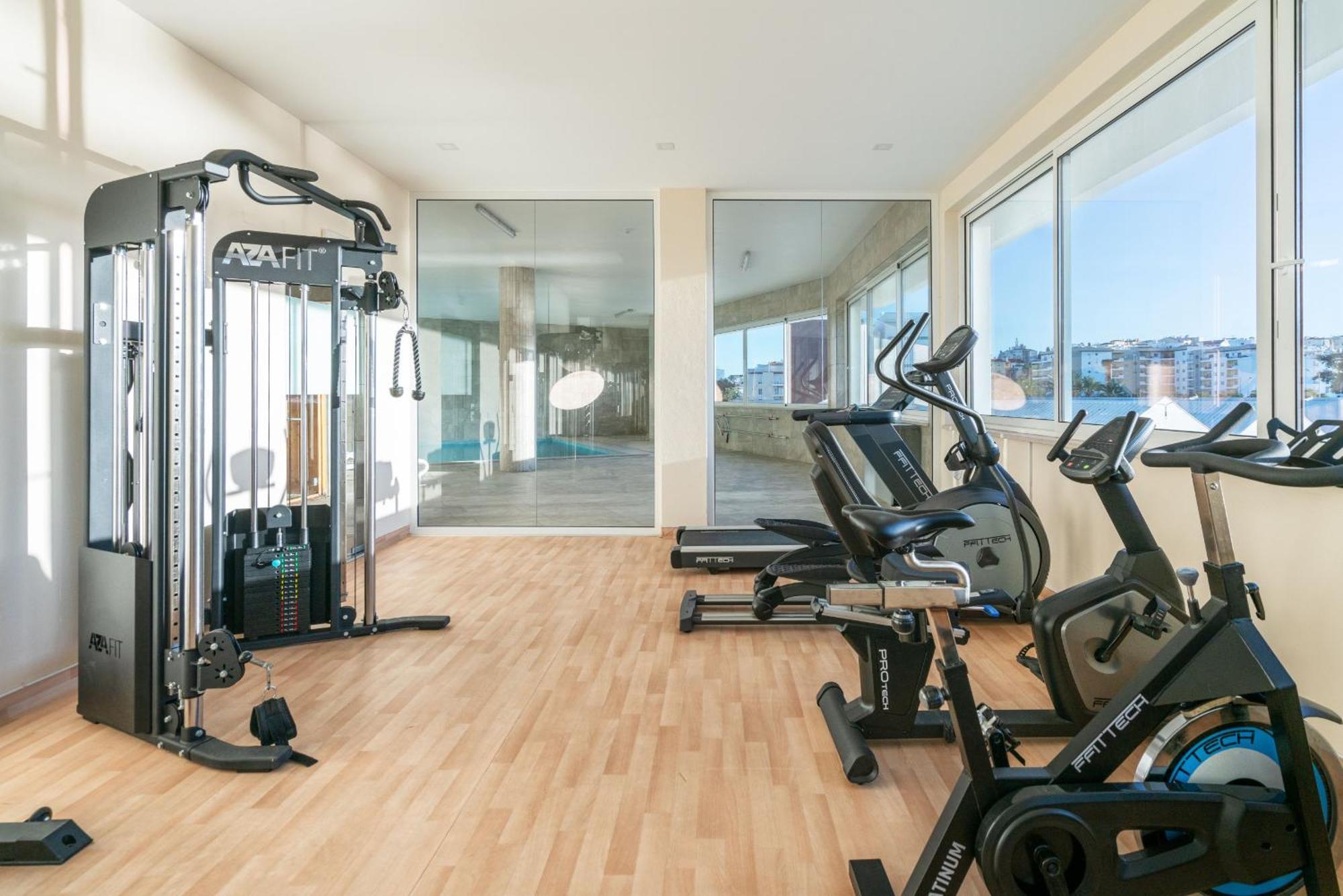 Marina View 7 With Pool By Homing Lagos
