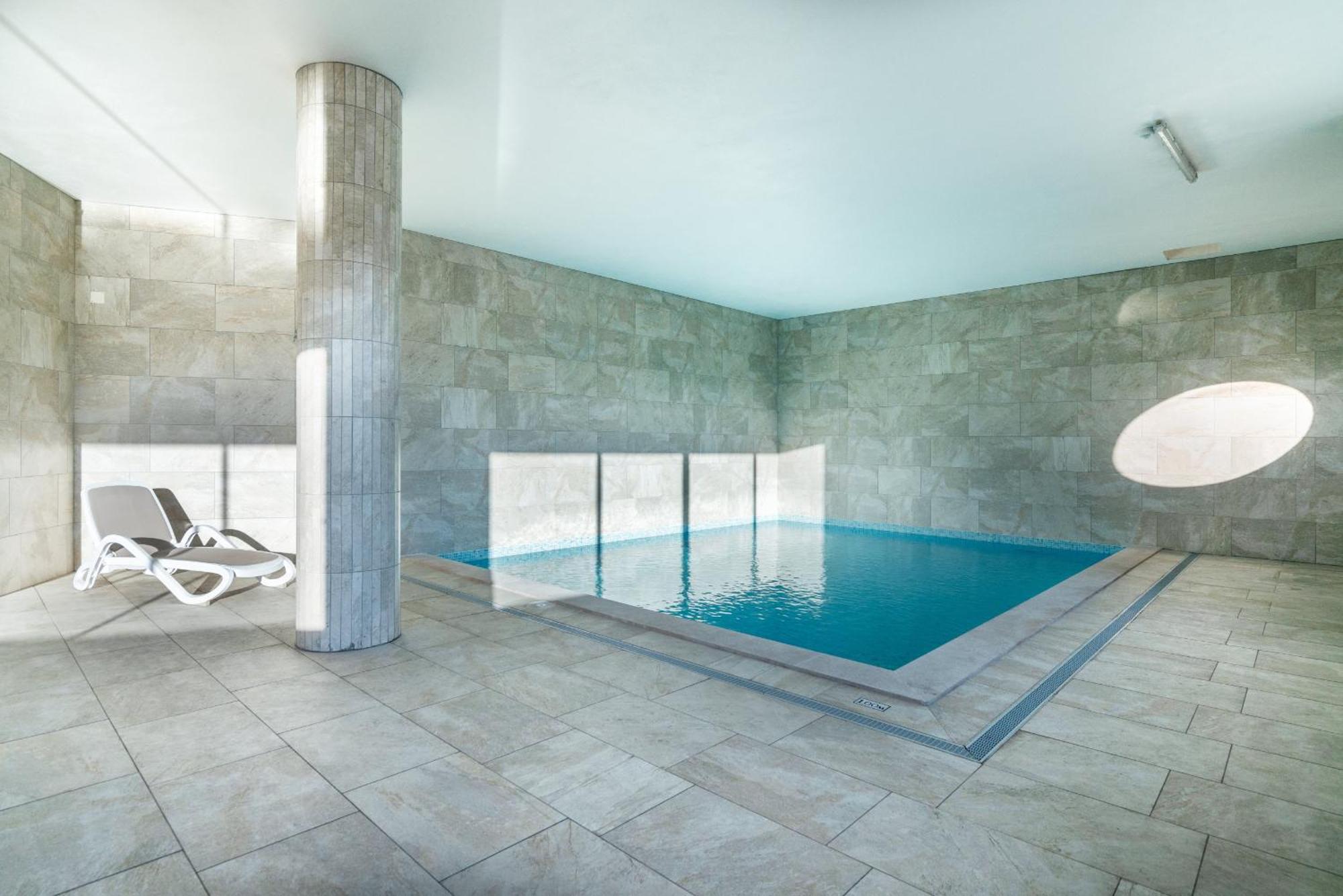 Apartment Marina View 7 With Pool By Homing